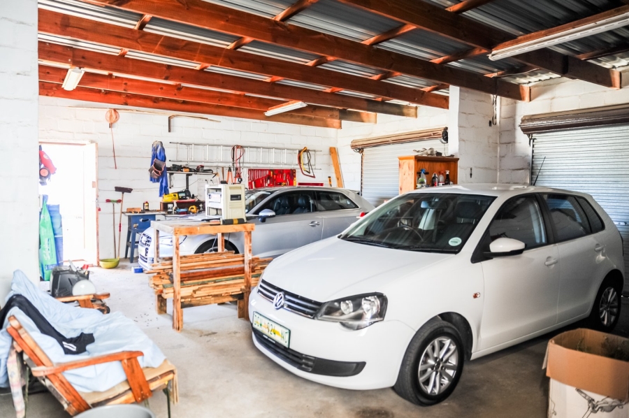 5 Bedroom Property for Sale in McDougall